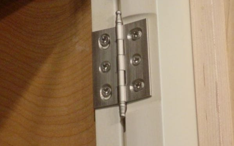 Lựa chọn bản lề lá nhỏ phù hợp cho cửa nhà