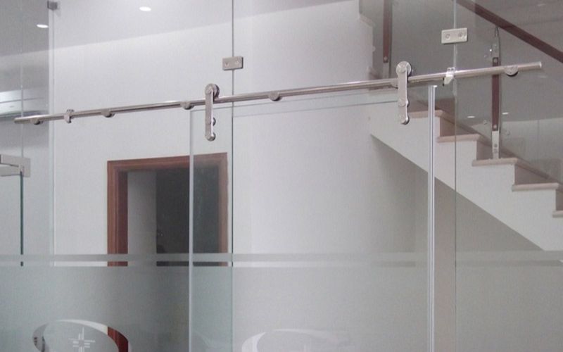 Ảnh Phân Biệt Các Loại Ray Lùa Cửa Kính Phổ Biến Hiện Nay - 2 Ray Lùa Cửa Kính Là Gì