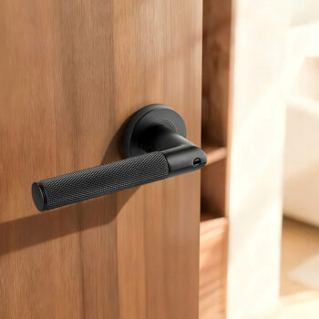 Khoá Cửa Phòng Tay Gạt Khóa Ẩn Taura Z8-272X 3