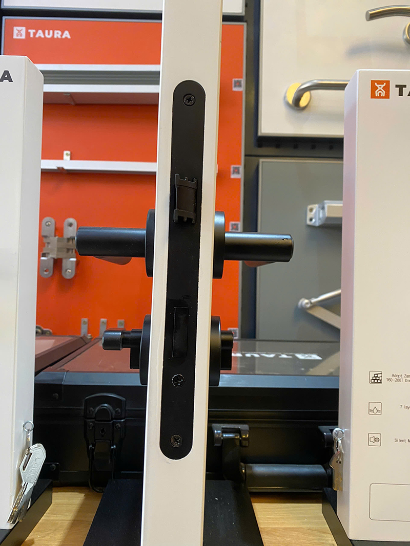 Ảnh Khoá cửa tay gạt hợp kim phối gỗ Bắc Âu Taura D72Z267 - 14 Ảnh Khoá Cửa Tay Gạt Hợp Kim Phối Gỗ Bắc Âu Taura D72Z267 - 13