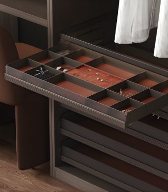 Khay Đựng Trang Sức Nhiều Ngăn Thiết Kế Tinh Gọn Taura 24256Br